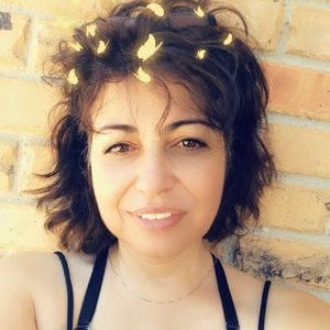 Meet your Posher, Huda